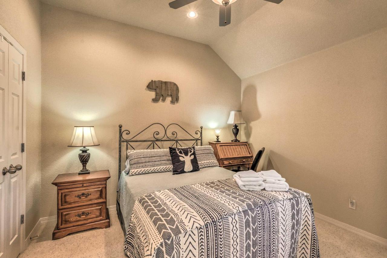 Roomy Ruidoso Retreat With Deck, Grill, And Mtn Views! ภายนอก รูปภาพ