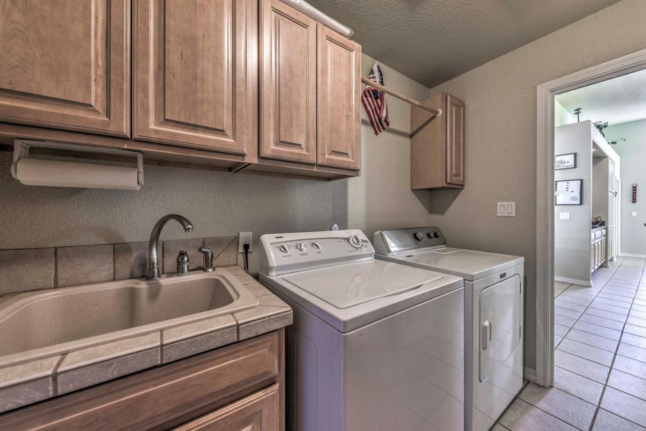 Roomy Ruidoso Retreat With Deck, Grill, And Mtn Views! ภายนอก รูปภาพ